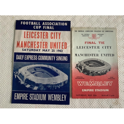 525 - 1963 Manchester United FA Cup Final Football Menu: FA Cup final day train menu for journey from Wemb... 