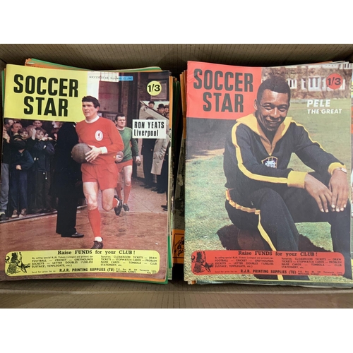 620A - Soccer Star Football Magazines: Private collection in good condition from the 50s and 60s. Almost 30... 