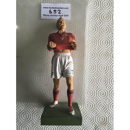 652 - 2002 David Beckham England World Cup Football Figure: 8 inch figure is incredibly accurate and lifel... 