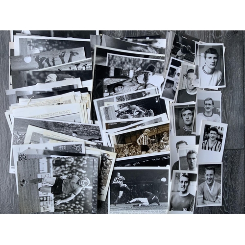 661 - 1970s Football Press Photos: All black and white with 20 smaller portraits from the 60s. Good North ... 