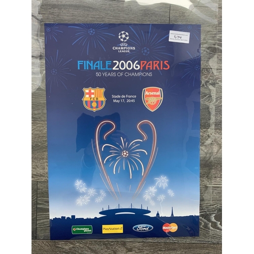 674 - 2006 Champions League Football Final Adverting Poster: Arsenal v Barcelona large 69 x 49 cm original... 