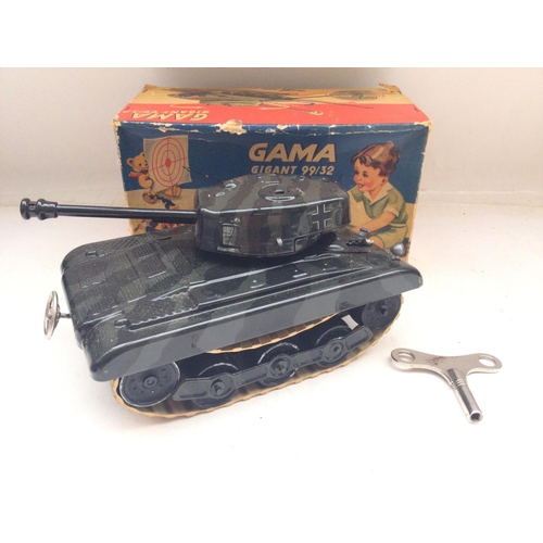 12 - A Boxed German Gama Tinplate Clockwork Tank #99/32. With Key.