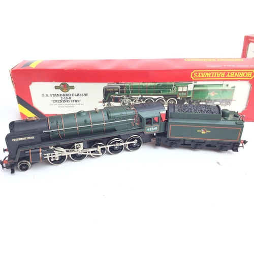 158 - 2 X Boxed 00 Gauge Hornby Locomotives a S.R. loco Sir Dinadan #R.154 and a Evening Star #R.065.