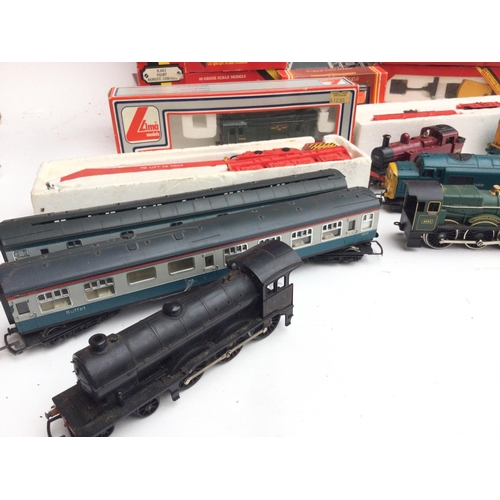 164 - A Collection of Boxed and Loose 00 Gauge. Including Rolling Stock. Points. A Turntable. Etc.