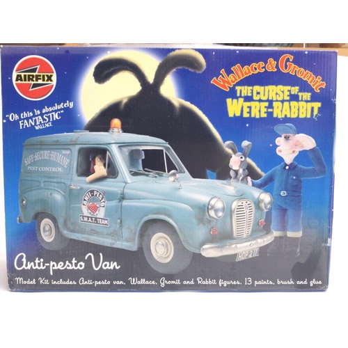 55 - A Boxed Airfix Wallace and Gromit Anti-Pesto Van model Kit.