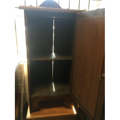 1326 - A walnut bedside cabinet. Approx 77cm x 40cm
