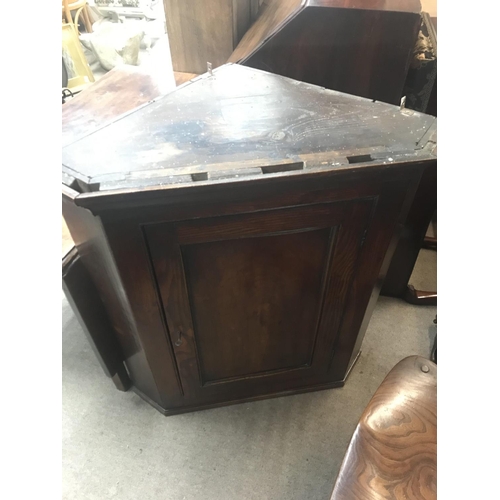 1333 - A late George III oak corner cabinet, dimensions 50x86x94cm