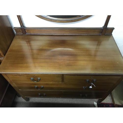 1344 - A Victorian mahogany dressing table, dimensions 52x106x154