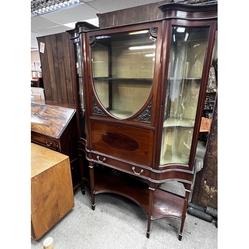 1374 - An Edwardian inlaid display cabinet with box wood inlay. 123cm x 181cm x 44cm