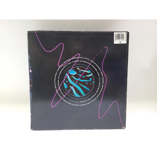376 - A 1995 limited edition Pink Floyd 'Pulse' 4LP box set complete with 52 page hardback book.