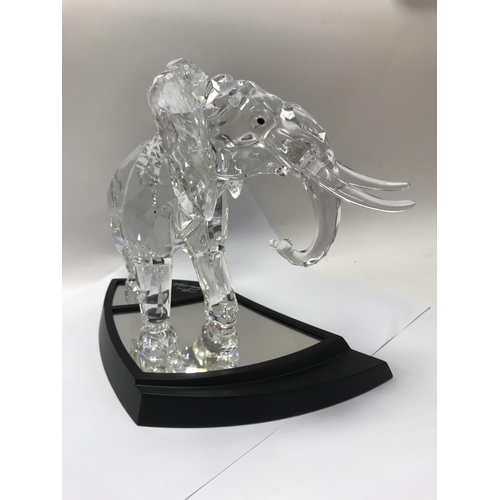 1046 - A very large cased Swarovski limited edition 2006 Elephant 01635/10000, with stand and Certificate o... 