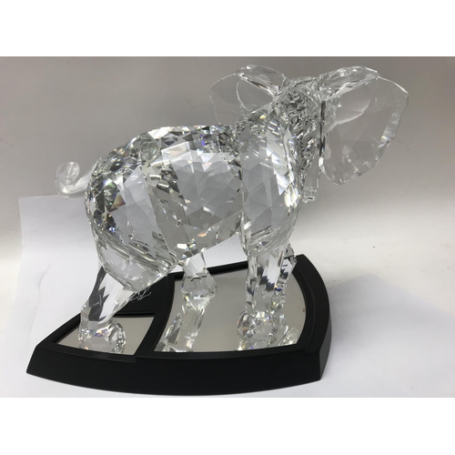 1046 - A very large cased Swarovski limited edition 2006 Elephant 01635/10000, with stand and Certificate o... 