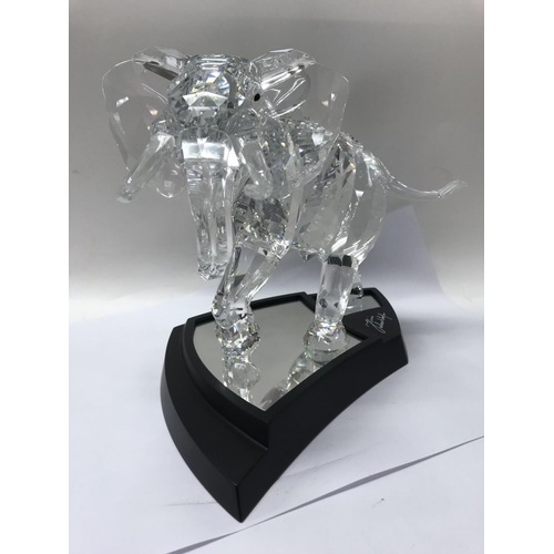 1047 - A cased Swarovski limited edition Elephant with stand. 01962/10000, together with Certificate of Aut... 