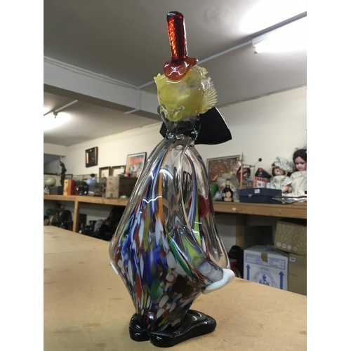 1137 - A Murano glass clown in the form of a vase