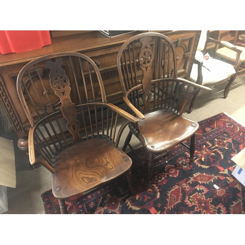 1214 - A pair of 19th century Windsor armchairs , most possibly made in high Wycombe. Dimensions 40x50x96cm