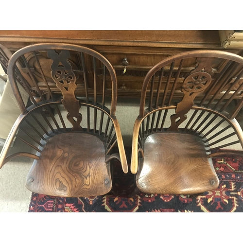 1214 - A pair of 19th century Windsor armchairs , most possibly made in high Wycombe. Dimensions 40x50x96cm