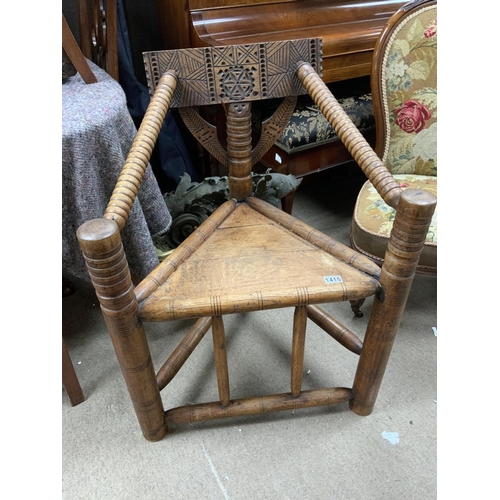 1217 - A late 19th century (c.1890) oak turners chair.