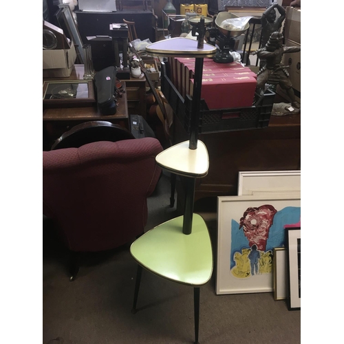 1220 - A retro 1970s plant stand, 140cm tall