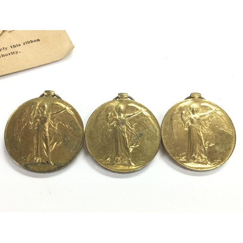 1554 - A family group of World War One medals including a 1914-15 star with a Christmas tin and card. Medal... 