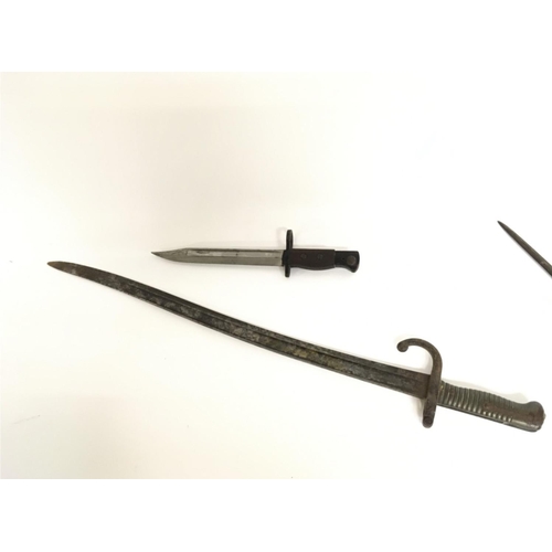 1577 - Bayonets including a French example, British Jungle Carbine bayonet, spike bayonet etc. This lot can... 