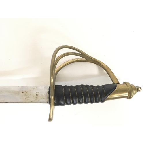 1581 - A French Heavy Cavalry sword with an 85cm long blade, leather grip and scabbard. Blade dated 1886. T... 