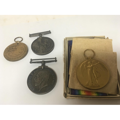 1599 - A collection of I world War Medals awarded to 21792 Pte H J Crosby The Queens Reg also 9047 CPL D Si... 