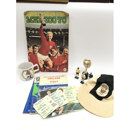 1663 - A collection of 1966 football memorabilia including tickets, magazines and other football memorabili... 