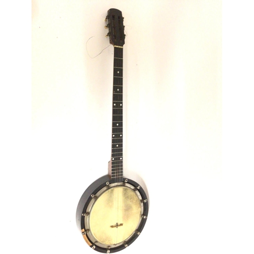 1909 - A cased Windsor eclipse model 10 Banjo. 90cm long. Postage category D. NO RESERVE