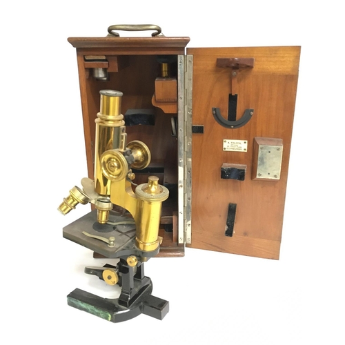 1912 - Carl Zeiss Jena No19250 cased microscope with a triple lens. This lot cannot be posted