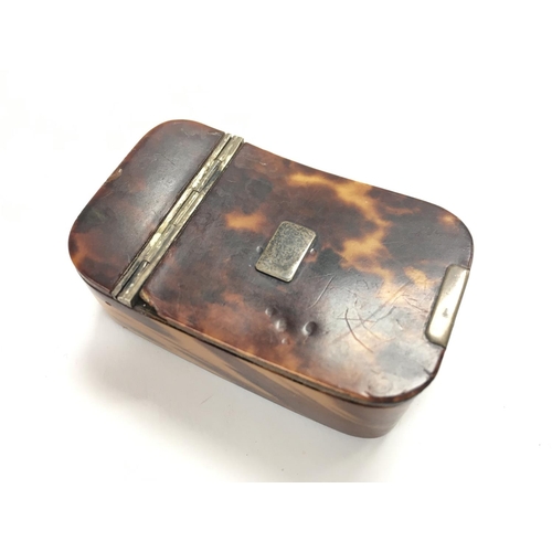 704 - A tortoiseshell snuff box and card case, dimensions 1.7x3.3x5.2cm & 1x5.5x9cm Postage category A