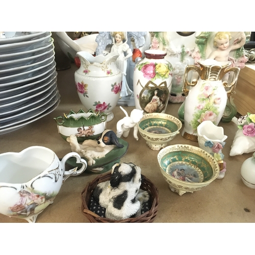 1134 - A collection of assorted ceramic items including Aynsley etc.