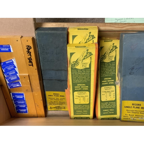 A good collection of Record carpentry tools to include x2 778 Rebate