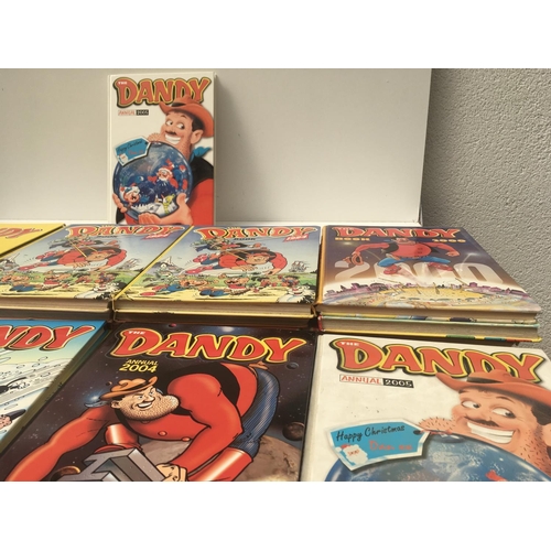 105 - A collection in excess of 30 DANDY annuals dated from 1972 to 2005 in varying states of condition..M... 