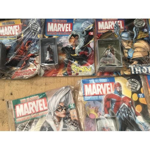 107 - A group of 25 Eaglemoss magazines in The Classic Marvel figurine collection numbers 1 to 25. With th... 