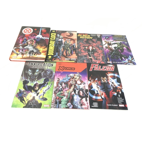 113 - A box containing approximately 200 comics. Various titles to include Marvel. No reserve.