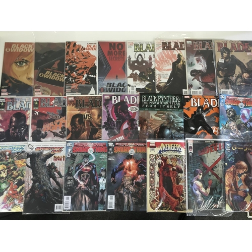 51 - A box containing approximately 200 comics of various variants. No reserve.