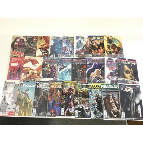 52 - A box containing approximately 200 comics of various variants. No reserve.