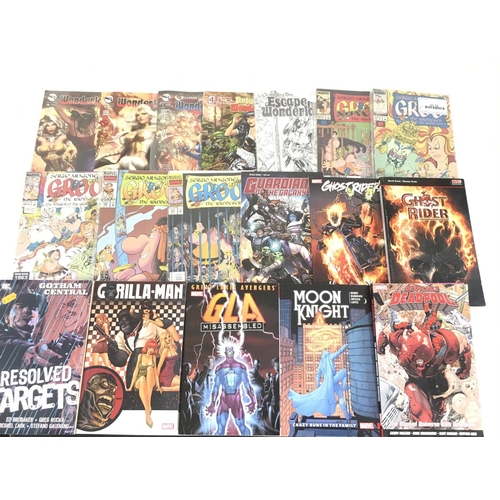 64 - A box containing approximately 200 comics. Various titles including Marvel. No reserve.