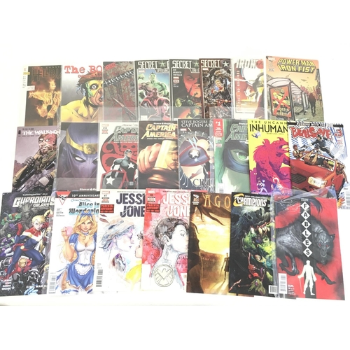 73 - A box containing approximately 120 comics. Various titles to include Marvel and Vertigo. No reserve.