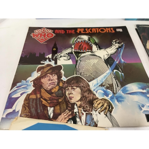 100 - A collection of Vinyl albums and singles all related to Dr Who including soundtracks from the series... 