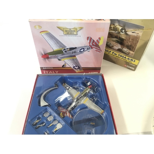 113 - 4x corgi aviation archive models. Including P-51D Mustang. F4U-7 Corsair. P-40 Warhawk. Focke-Wulf