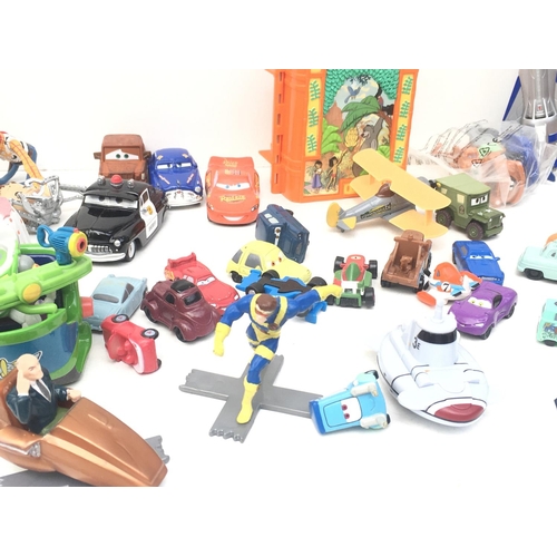 382 - A mixed collection in excess of 50 pieces containing Disney..Thunderbirds and other items. NO RESERV... 