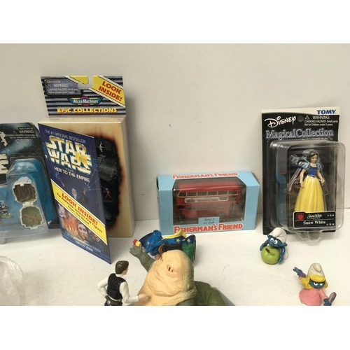 390 - A mixed collection of items relating to Star Wars..Snow White and others including soldiers etc. NO ... 