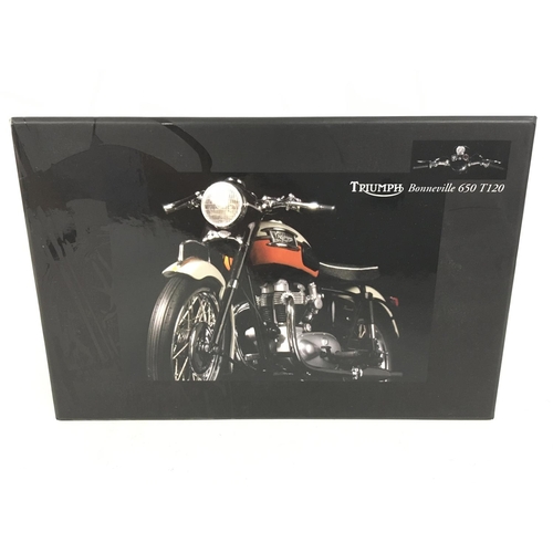 402 - A Boxed Minichamps Triumph Bonnerville 650 T120 Diecast Motorcycle.