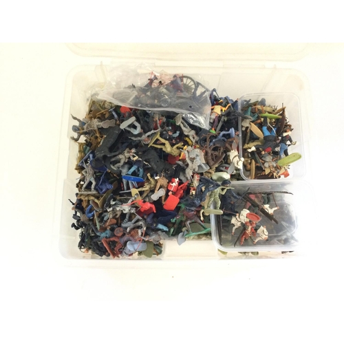 423 - A box containing a large quantity of plastic toy soldiers. To include Britains Herald Timpo and Matc... 