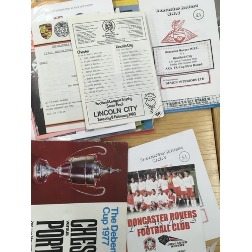 233 - Minor Big Match Football Programmes: Wide ranging to include Texaco Cup, Watney Cup, Welsh Cup, Non ... 