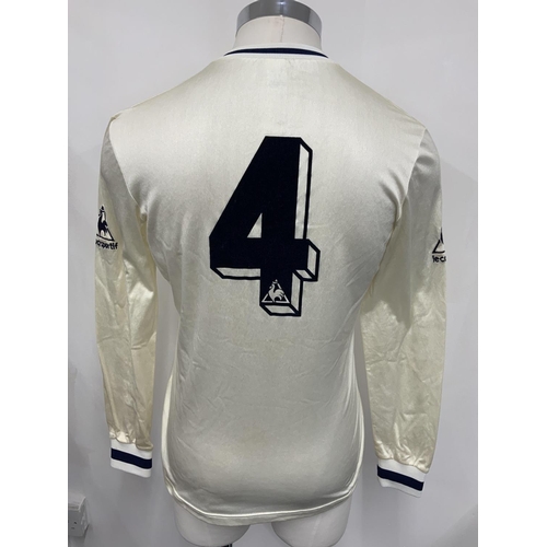 25 - Tottenham 1981 FA Cup Final Match Worn Football Shirt: White long sleeve Le Coq De Sportif number 4 ... 