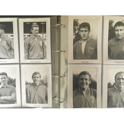 652 - Old Football Photo Collection: Home made postcard sizes mainly in black and white with photos of pla... 