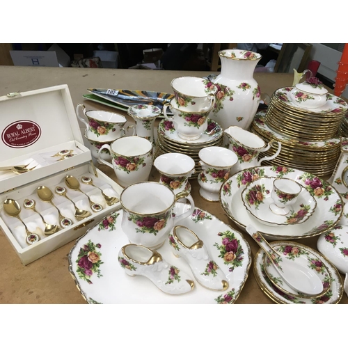 1017 - A large collection of Royal Albert Old English Country Roses tea and dinner service set- including h... 