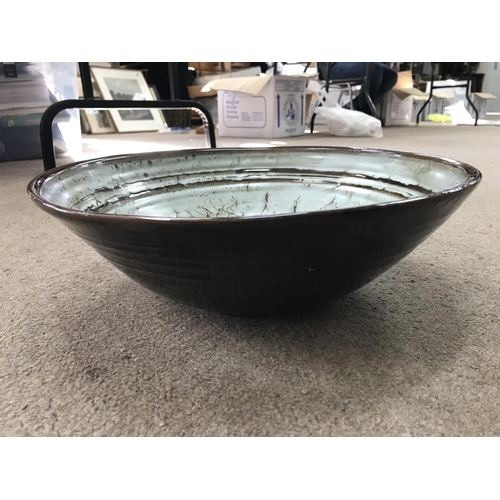 1069 - A David Leach willow tree bowl